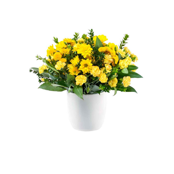 Arreglo Flores Amarillas Variadas en Cerámica Blanca